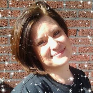 Meet your Posher, Lena